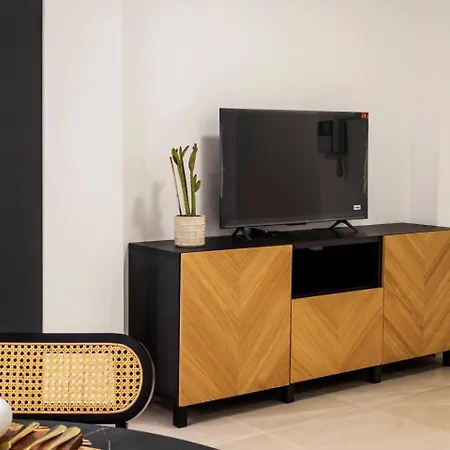 Pink Essence * تورّيفيِخا