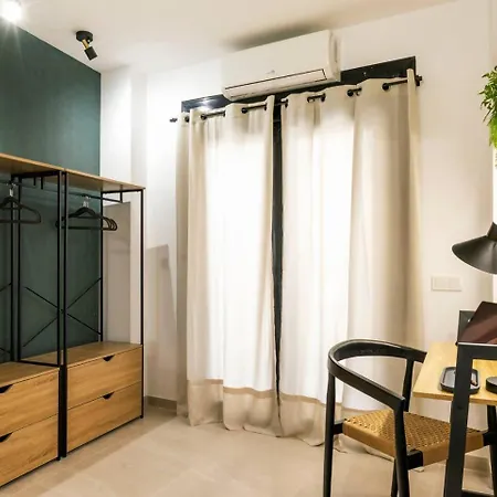 Pink Essence شقة تورّيفيِخا