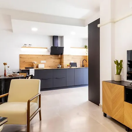 Pink Essence شقة تورّيفيِخا