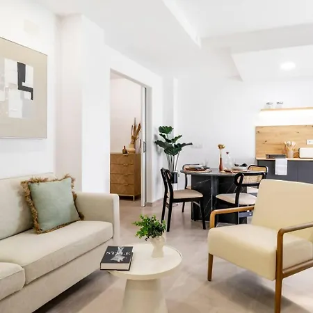 Pink Essence تورّيفيِخا